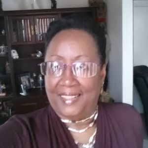 Meet your Posher, Annette